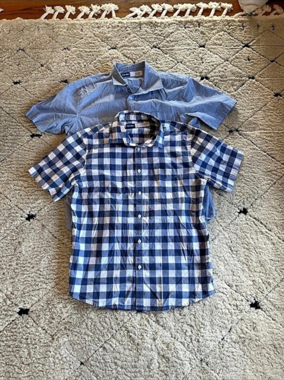 *Bundle* Old Navy Plaid Button-Down Shirts  in Blue & White. Size Large